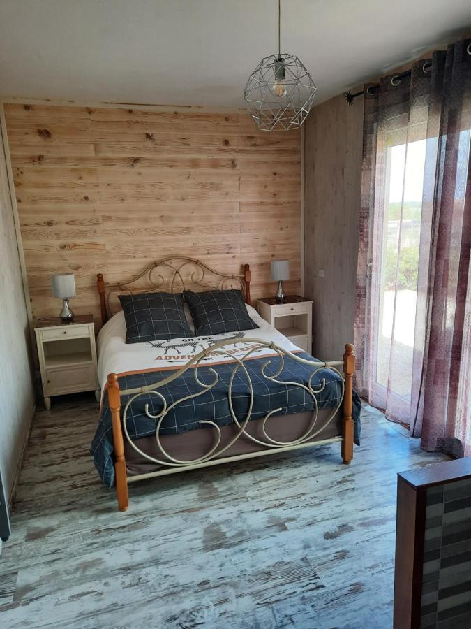 O Bout D'La Motte Apartment Voillecomte Екстериор снимка