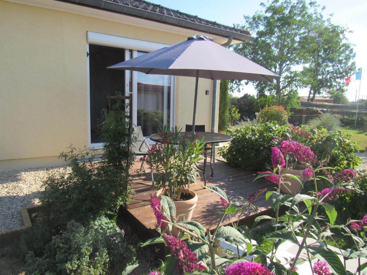 O Bout D'La Motte Apartment Voillecomte Екстериор снимка